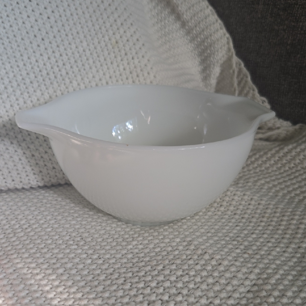 Vintage Pyrex 441 1 1/2 Pt. Mixing Bowl Made In USA